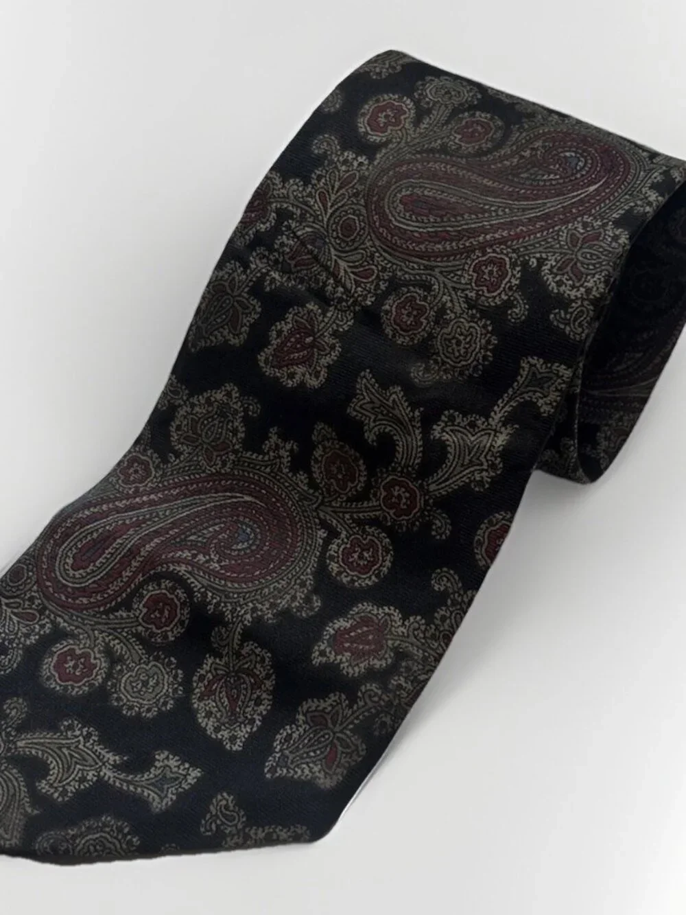 Vintage Bert Pulitzer 100% Silk Men's Tie Paisley Black Green Red Made in USA
